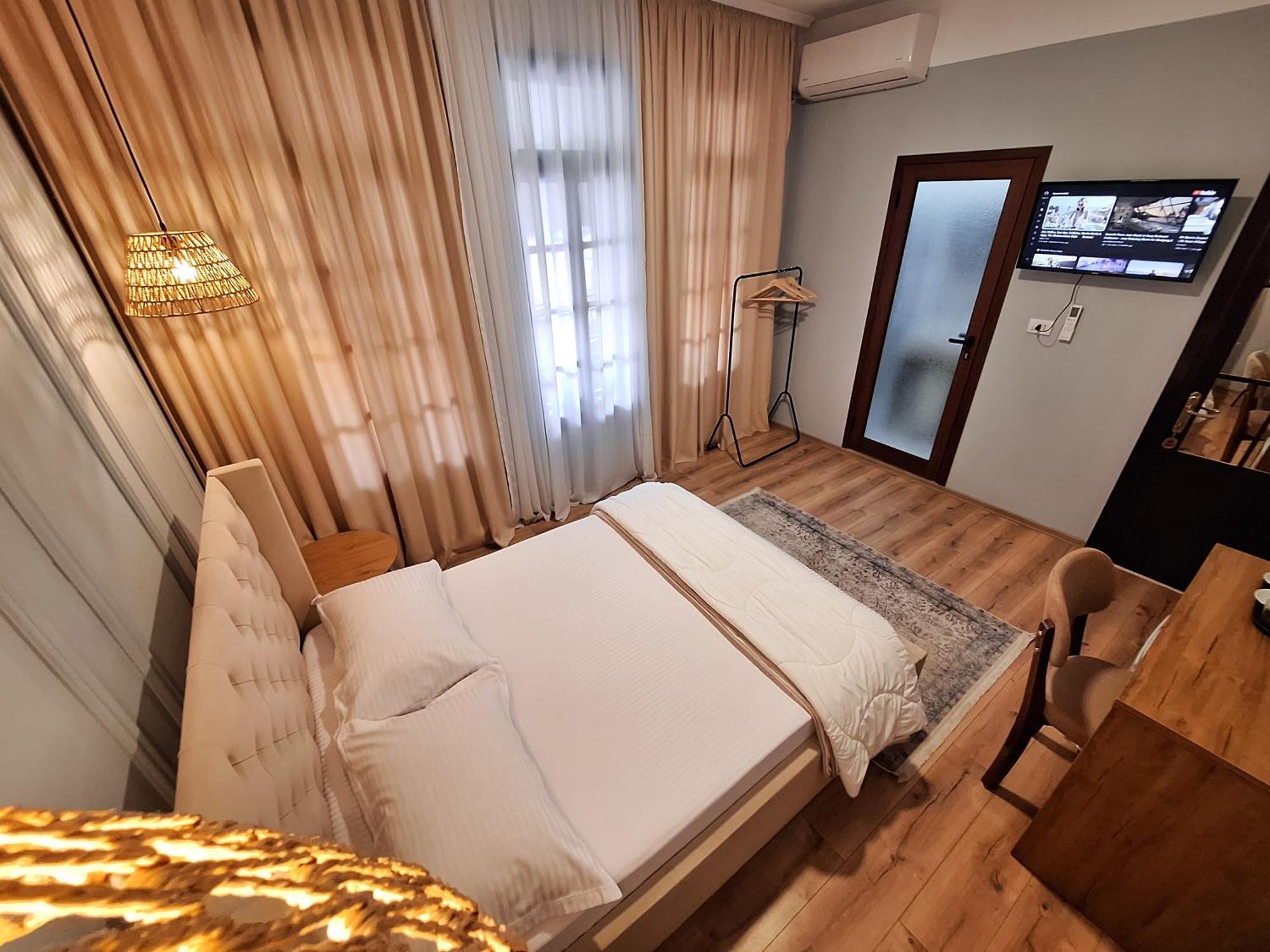 Villa Mishel Suites Berat Buitenkant foto