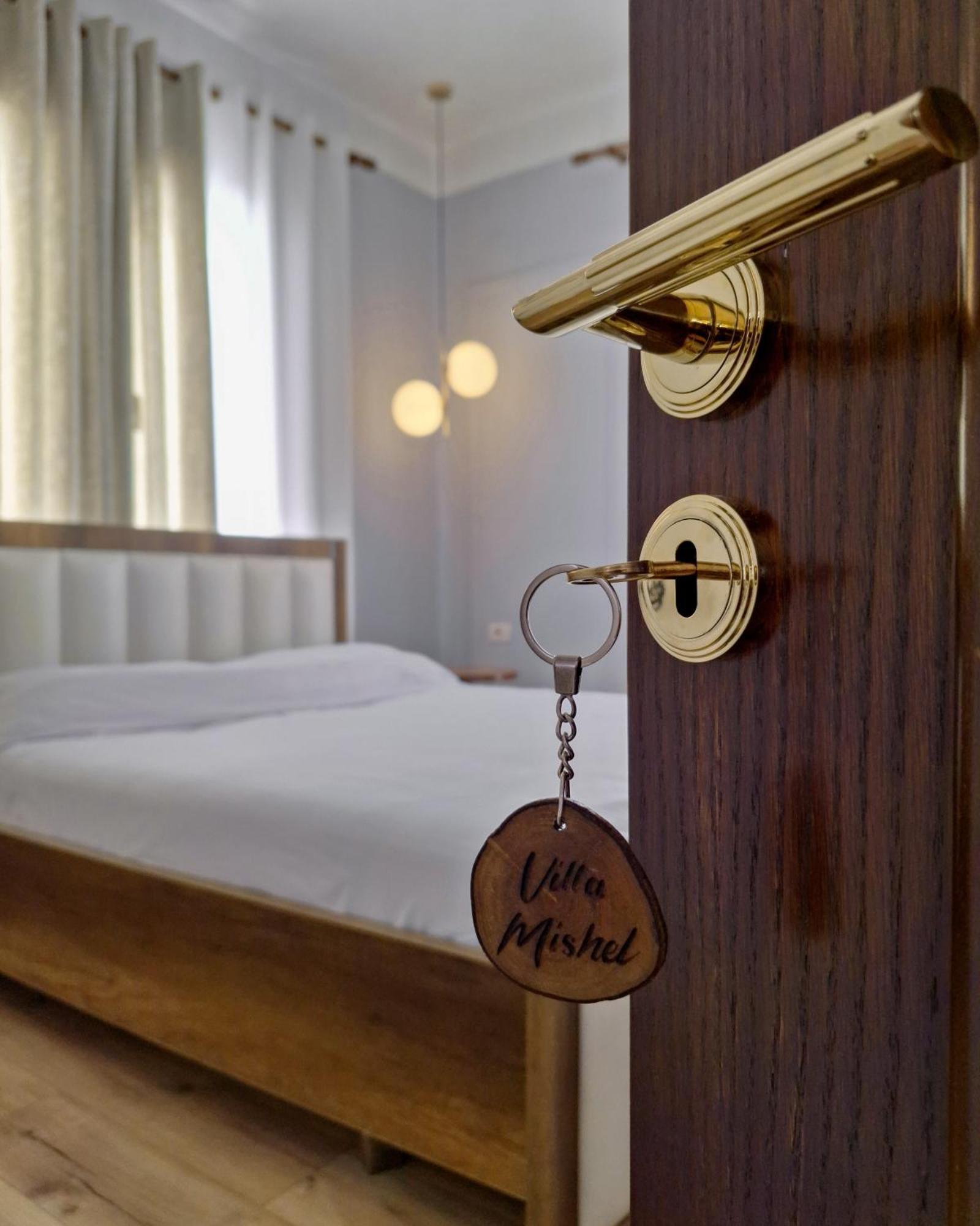 Villa Mishel Suites Berat Buitenkant foto
