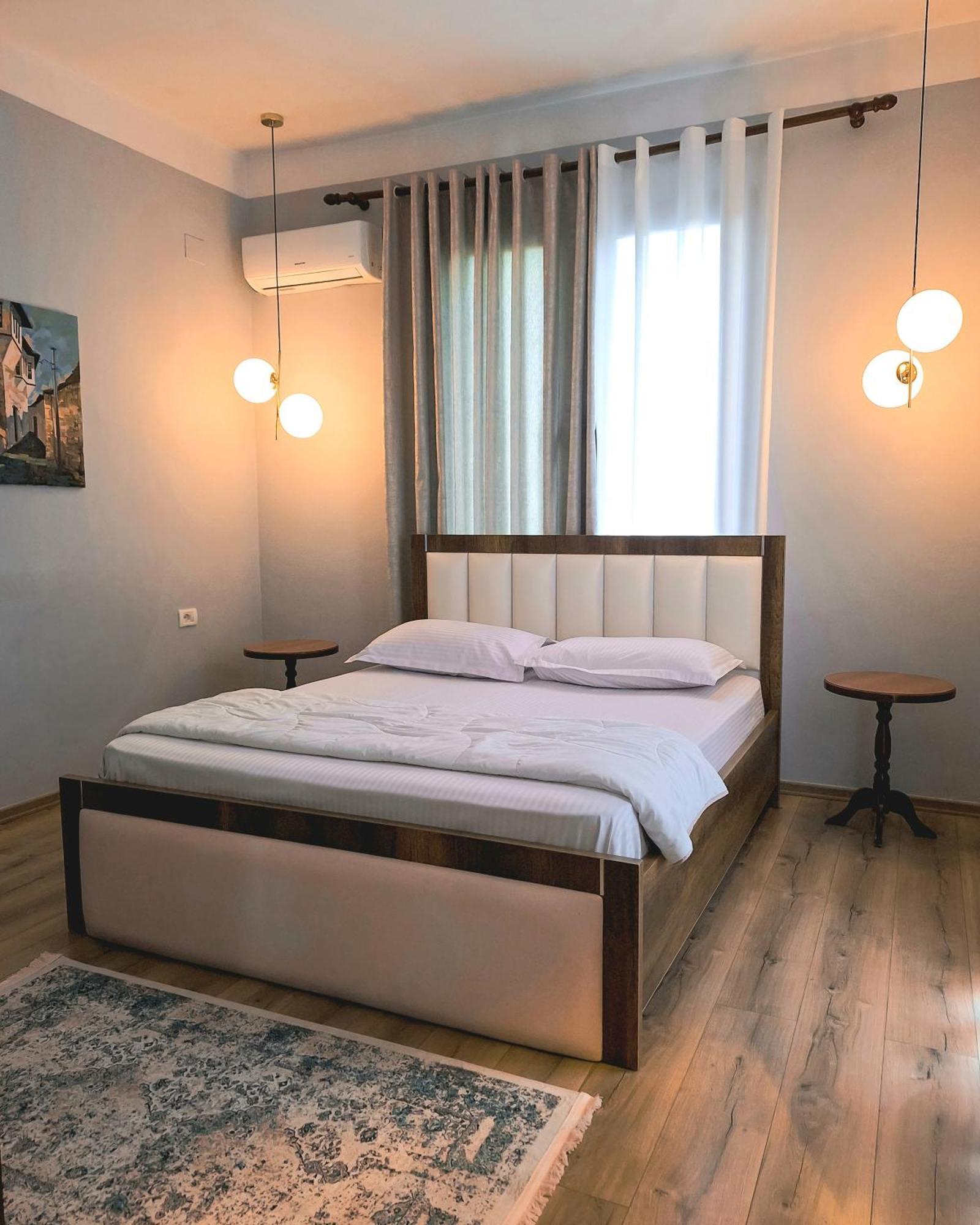 Villa Mishel Suites Berat Buitenkant foto